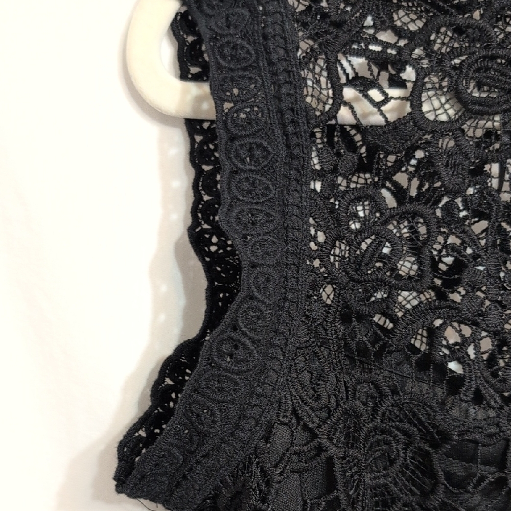 Nanette Lepore Black Lace High Neck Blouse - Picture 2 of 11